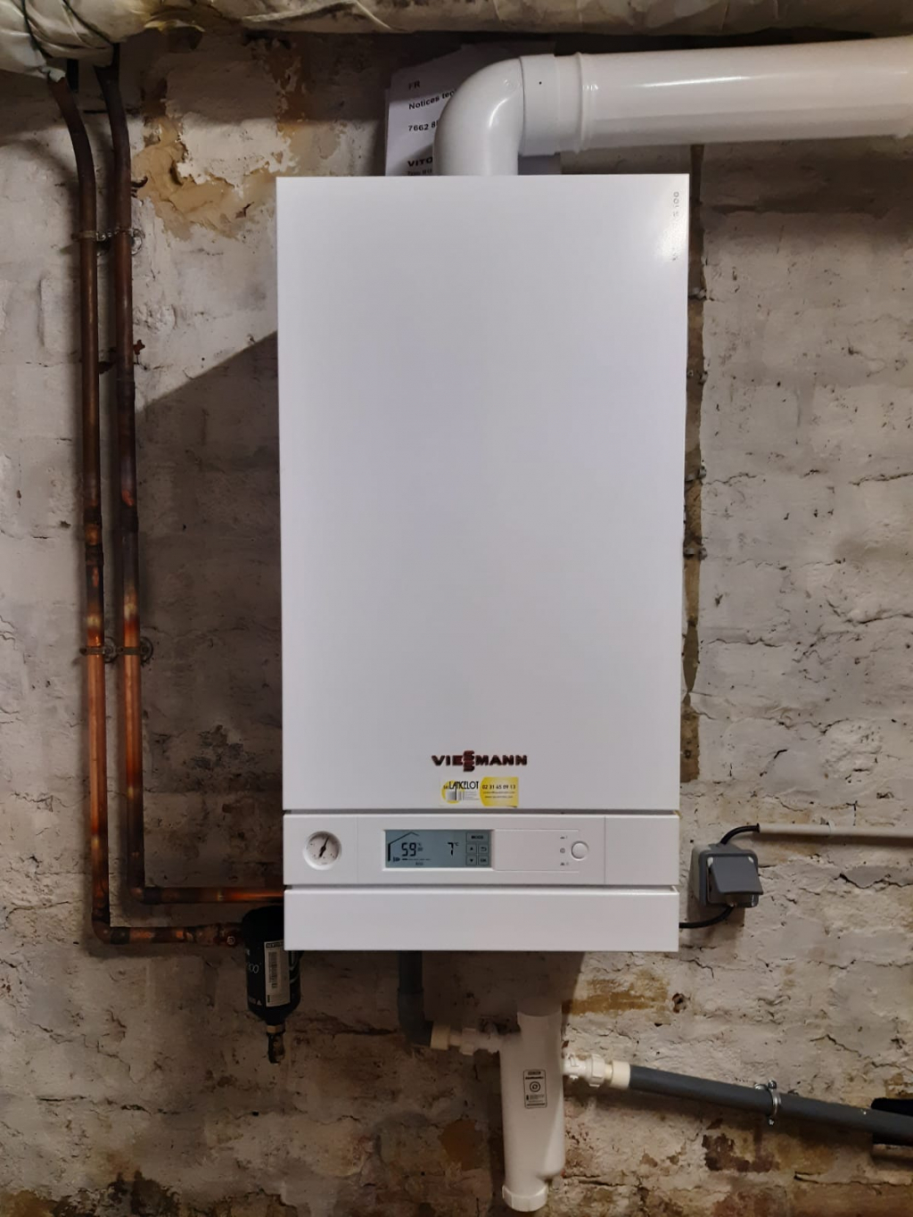 ENTREPRISE RGE - QUALIGAZ - REMPLACEMENT D'UNE VIEILLE CHAUDIERE GAZ NATUREL PAR UNE CHAUDIERE GAZ NATUREL CONDENSATION A LISIEUX (14) CALVADOS ENTREPRISE RGE - QUALIGAZ - REMPLACEMENT D'UNE VIEILLE CHAUDIERE GAZ NATUREL PAR UNE CHAUDIERE GAZ NATUREL CONDENSATION A LISIEUX (14) CALVADOS