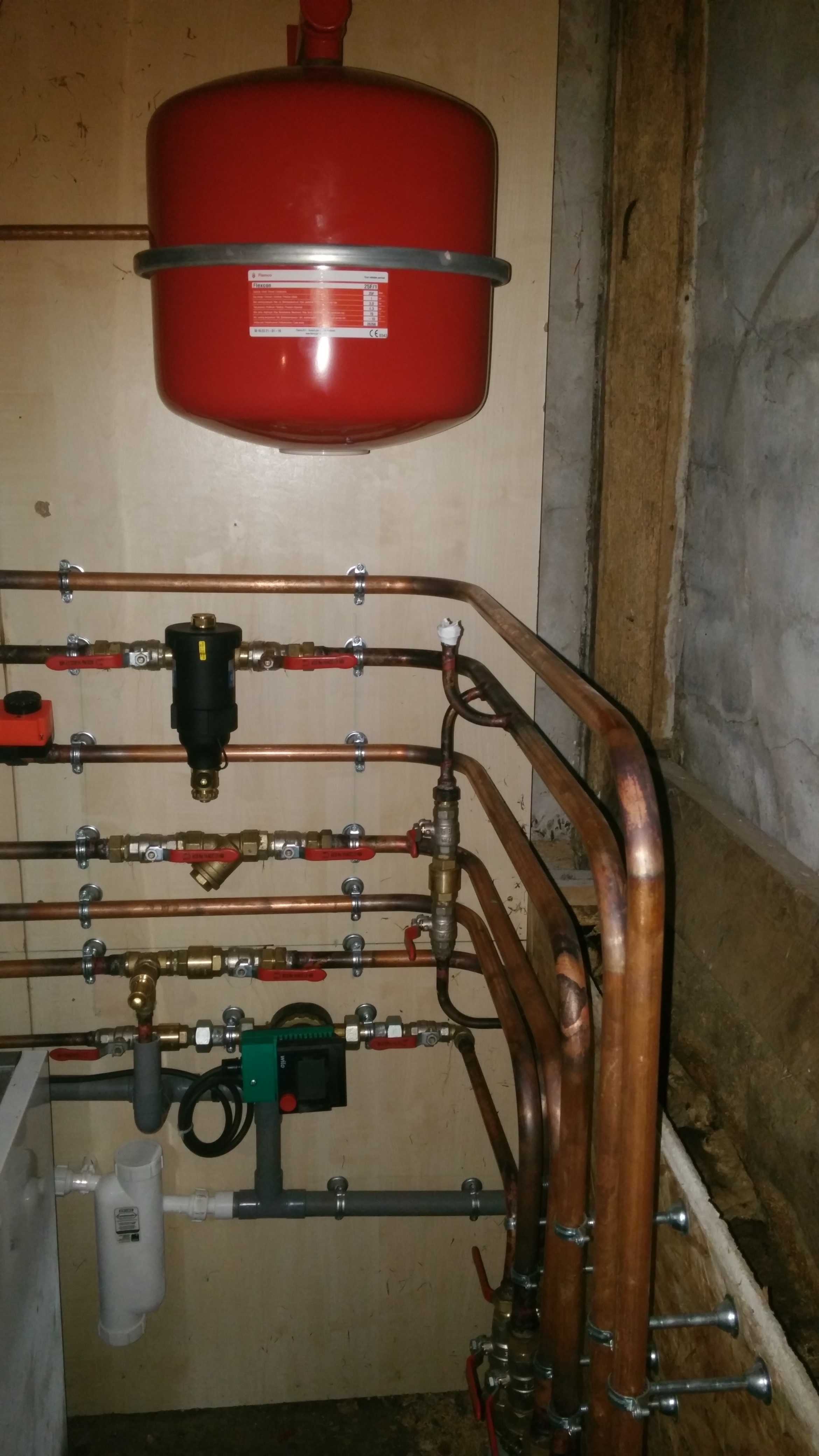 Installation d’une chaudière fioul à condensation CHAPPEE avec réseau de plancher chauffant à Fervaques (14140), près de Lisieux